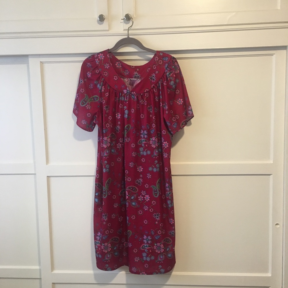 Vintage Burgundy Moo Moo dress. Size Large